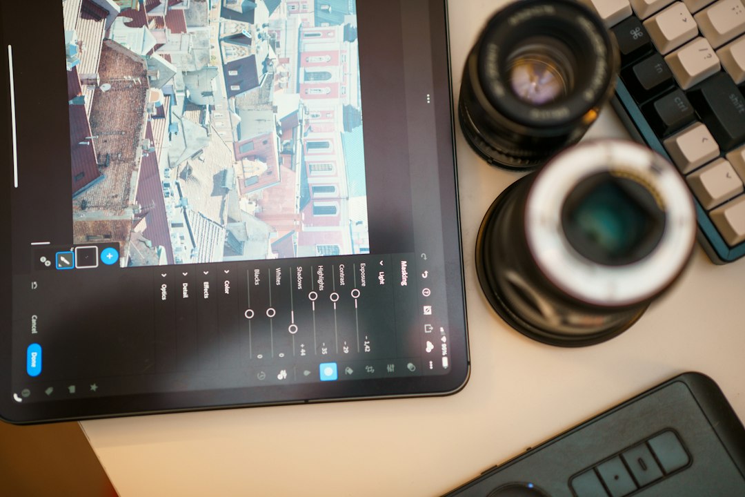 The Vectorscope Trick for Perfect Skin Tones in Camera Raw